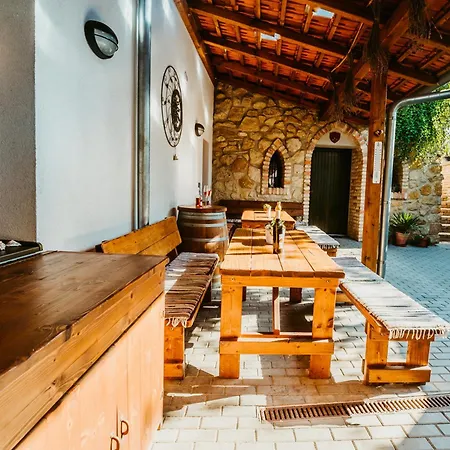 U Tri Ruzi - Adults Only 3* Vrbice